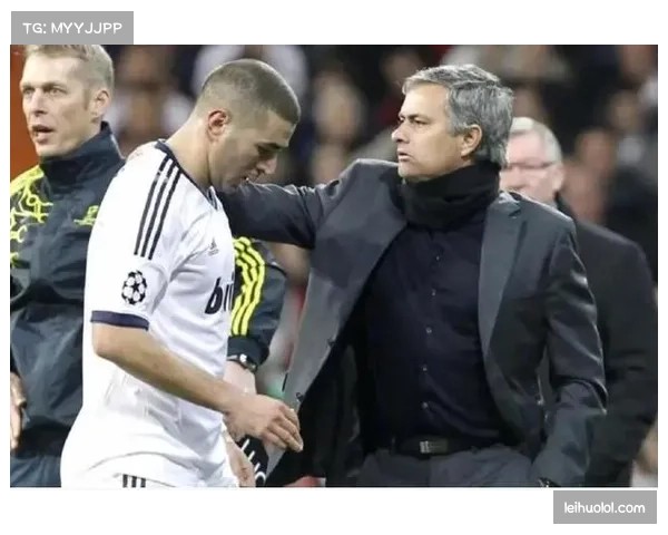 穆里尼奥率本菲卡两连胜 重燃晋级希望