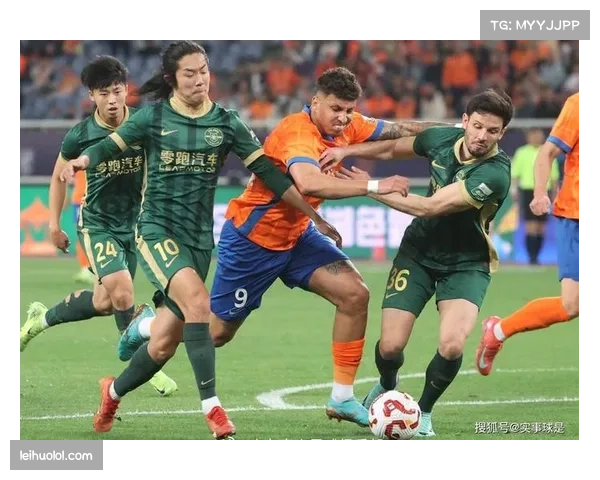 山东泰山对上海海港强强对话,三叉戟进攻与防线组织对抗 山东泰山对上海海港强强对话,三叉戟进攻与防线组织对抗